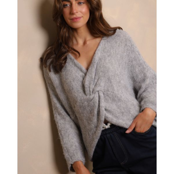 Isabelle Twist Front Knit – Soft Grey